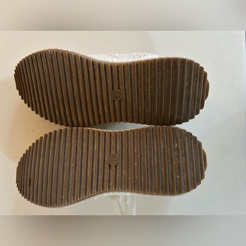 Universal Thread Cream Platform Sneakers - image 3